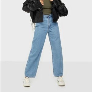 Levi’s ballon leg jean